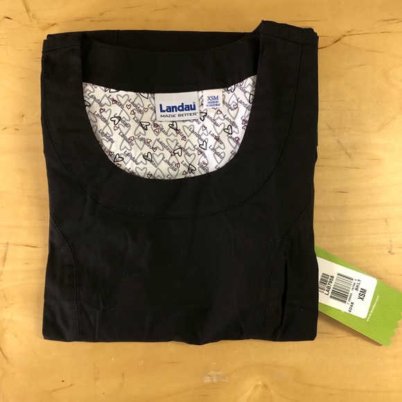 Landau Women’s Black “Jackie” Twill Scoop Neck Top - Picture 3 of 6